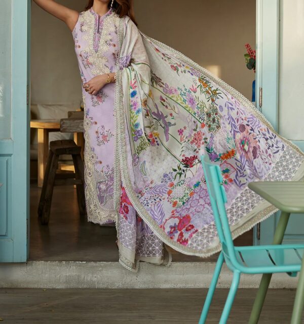 Nazli lawn Suit - Image 2