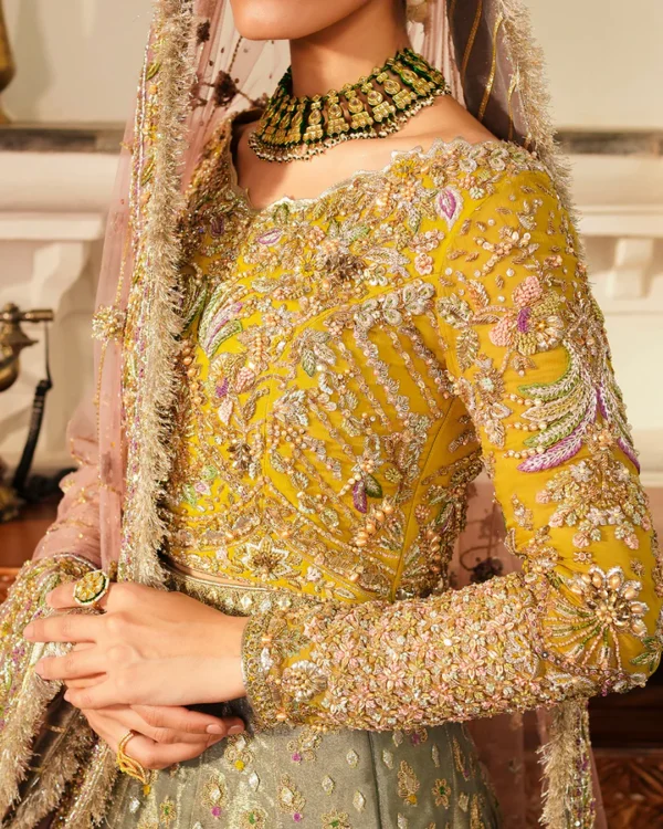 Nameh ridal Dress - Image 5